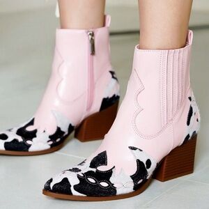 Cape Robbin Janesa Animal Print Western Ankle Boots In Pink